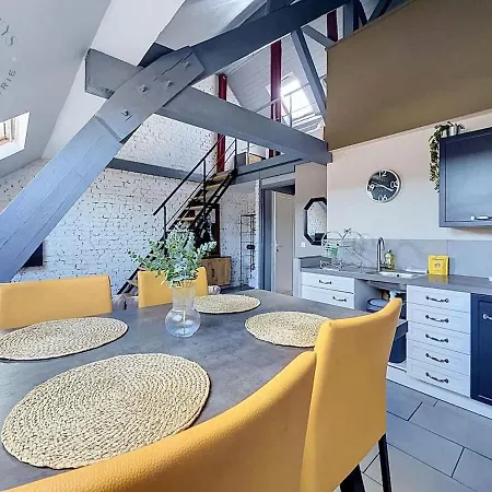 Le Duplex Caractere - 2 Ch & Centre 아파트
