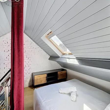 Le Duplex Caractere - 2 Ch & Centre 아파트