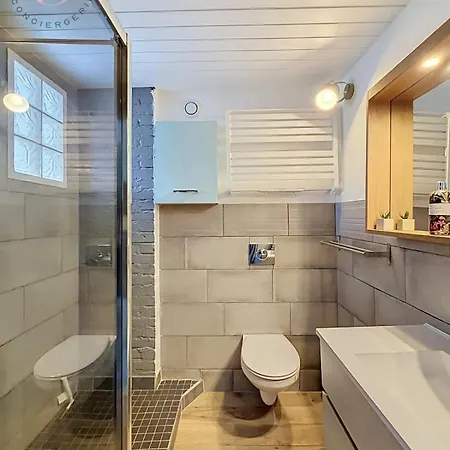 Le Duplex Caractere - 2 Ch & Centre 아파트